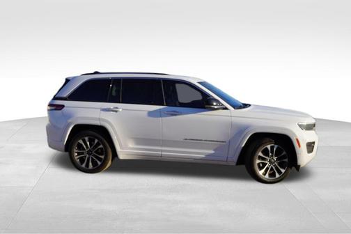 2023 Jeep Grand Cherokee 4xe Overland
