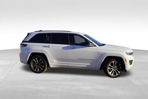 2023 Jeep Grand Cherokee 4xe Overland