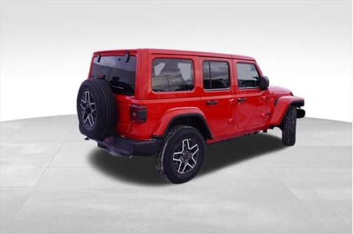 2025 Jeep Wrangler 4-Door Sahara 4x4