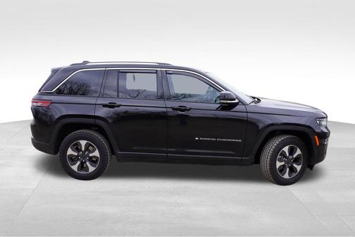 2022 Jeep Grand Cherokee 4xe Base