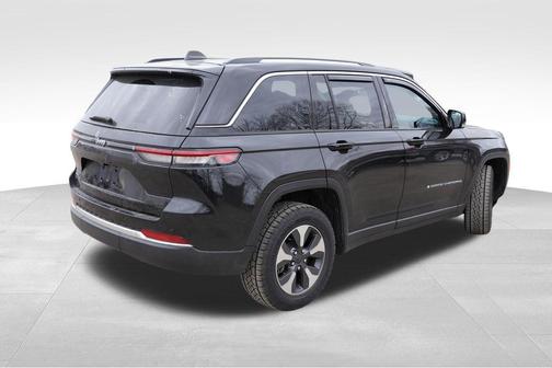 2022 Jeep Grand Cherokee 4xe Base