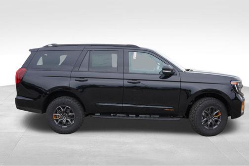Agate Black Metallic 2026 Ford Expedition Tremor