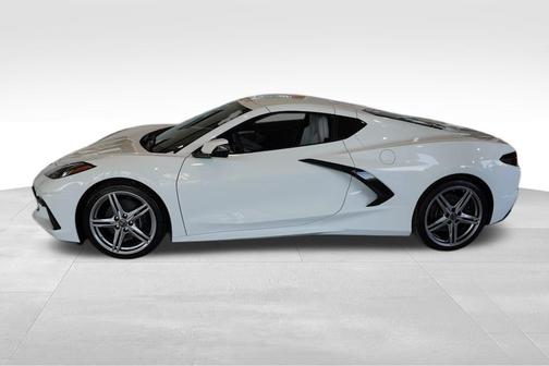 2026 Chevrolet Corvette Stingray w/2LT