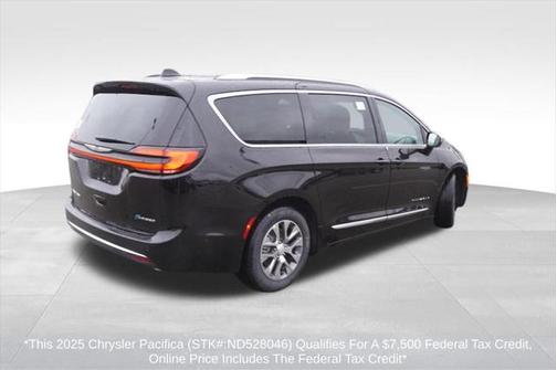 2025 Chrysler Pacifica L