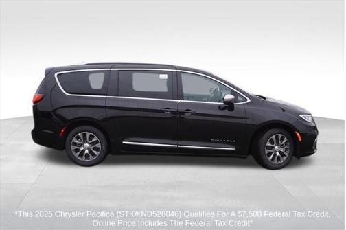 2025 Chrysler Pacifica L