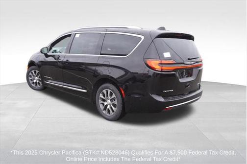 2025 Chrysler Pacifica L