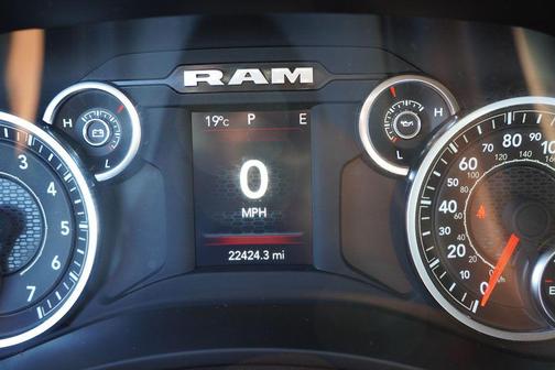 2024 RAM 2500 Big Horn Crew Cab 4x4 6'4' Box