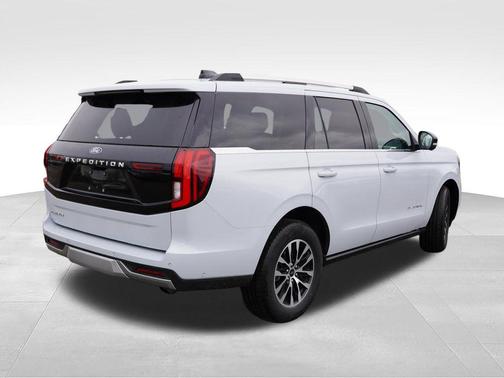 Silver Metallic 2025 Ford Expedition Platinum