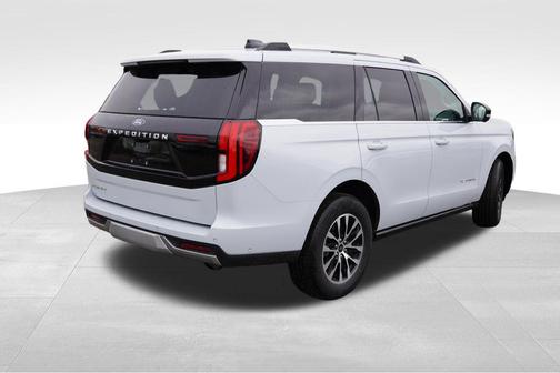 Silver Metallic 2025 Ford Expedition Platinum