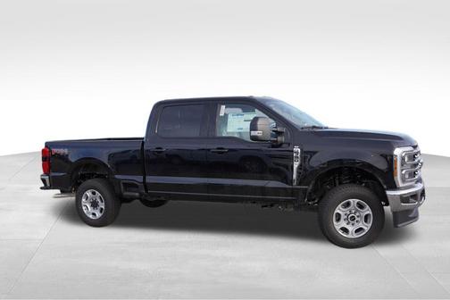 Agate Black Metallic 2026 Ford F-350 XLT