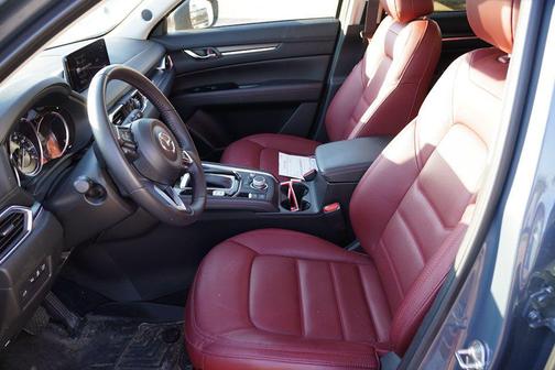 2024 Mazda CX-5 Carbon Edition