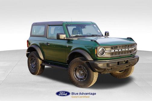 Eruption Green Metallic 2025 Ford Bronco Base