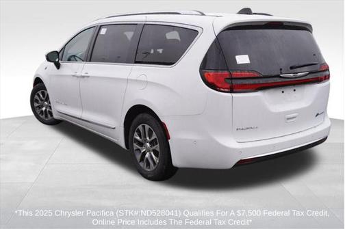 2025 Chrysler Pacifica L