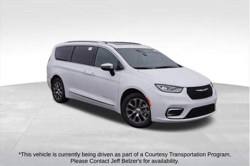 2025 Chrysler Pacifica L
