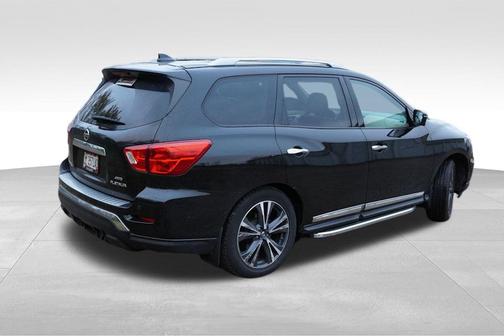 2019 Nissan Pathfinder Platinum
