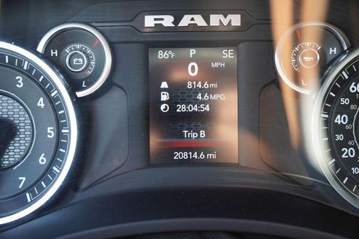 2024 RAM 2500 Big Horn Crew Cab 4x4 6'4' Box