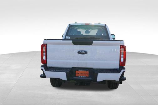 Oxford White 2026 Ford F-350 XL