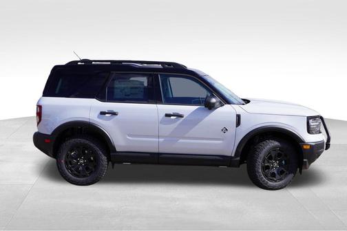 Space White Metallic 2026 Ford Bronco Sport Outer Banks