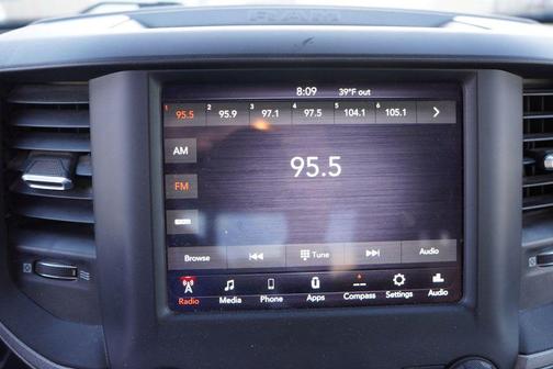 2020 RAM 2500 Tradesman Crew Cab 4X4 6'4' Box