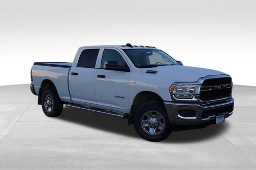 2020 RAM 2500 Tradesman Crew Cab 4X4 6'4' Box