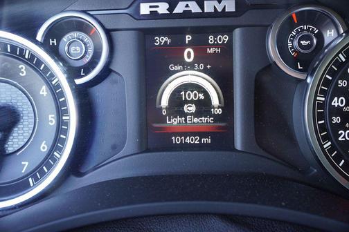 2020 RAM 2500 Tradesman Crew Cab 4X4 6'4' Box