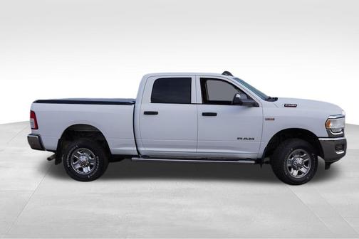 2020 RAM 2500 Tradesman Crew Cab 4X4 6'4' Box
