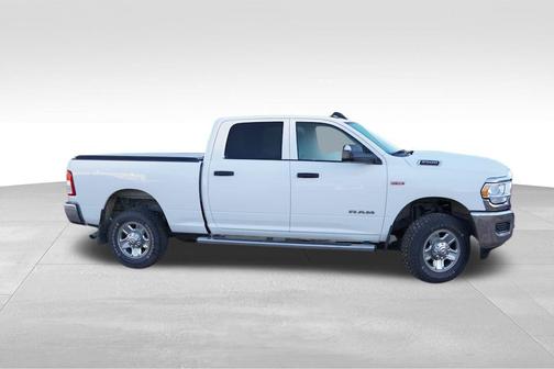 2020 RAM 2500 Tradesman Crew Cab 4X4 6'4' Box