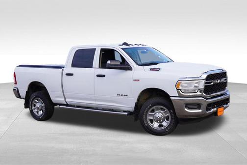 2020 RAM 2500 Tradesman Crew Cab 4X4 6'4' Box