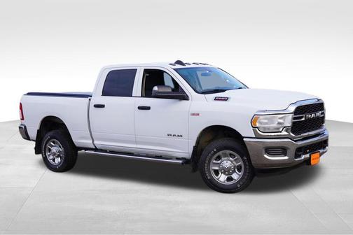 2020 RAM 2500 Tradesman Crew Cab 4X4 6'4' Box
