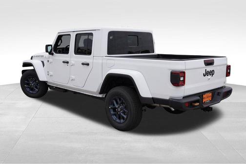 Bright White Clearcoat 2026 Jeep Gladiator 85th Anniversary Edition