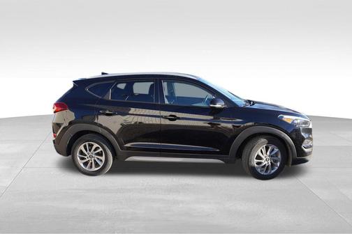 2017 Hyundai TUCSON SE Plus
