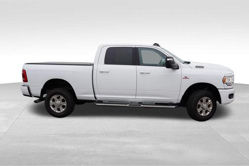 Bright White Clearcoat 2023 RAM 2500 Big Horn Crew Cab 4x4 6'4' Box