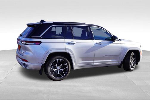 2023 Jeep Grand Cherokee 4xe Summit Reserve