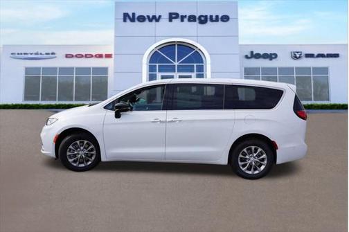 2025 Chrysler Pacifica L