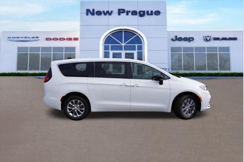 2025 Chrysler Pacifica L