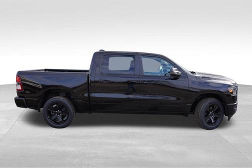 Granite Crystal Metallic Clearcoat 2024 RAM 1500 Big Horn/Lone Star