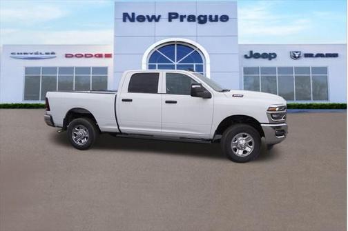 2025 RAM 3500 Tradesman Crew Cab 4x4 6'4' Box