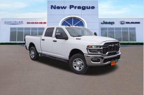 2025 RAM 3500 Tradesman Crew Cab 4x4 6'4' Box