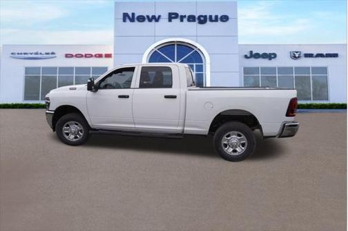 2025 RAM 3500 Tradesman Crew Cab 4x4 6'4' Box