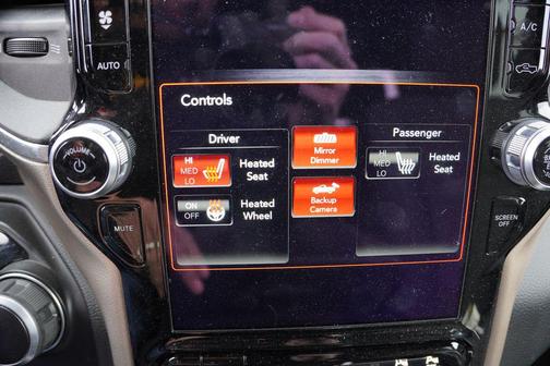 2019 RAM 3500 Big Horn Crew Cab 4x4 6'4' Box