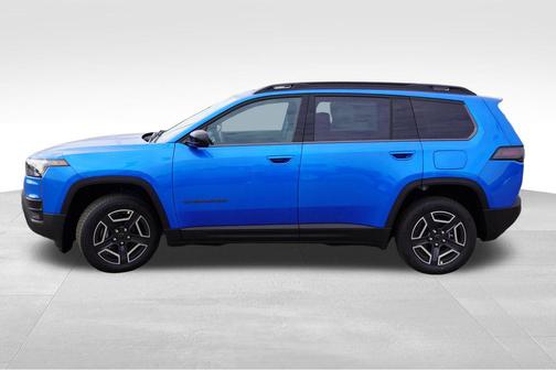 Hydro Blue Pearlcoat 2026 Jeep Cherokee Laredo