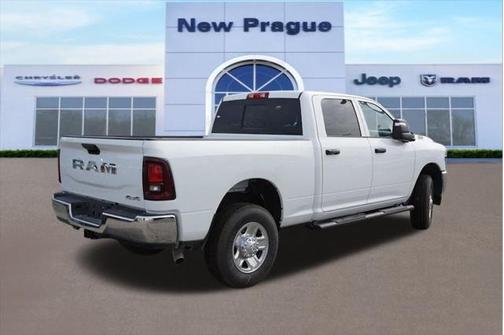2025 RAM 3500 Tradesman Crew Cab 4x4 6'4' Box