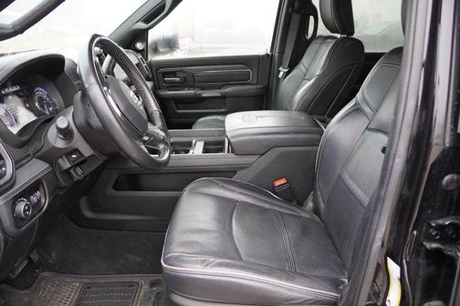 2020 RAM 3500 Limited Mega Cab 4x4 6'4' Box