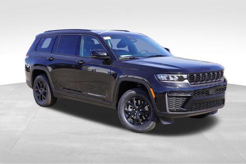 Diamond Black Crystal Pearlcoat 2026 Jeep Grand Cherokee L Altitude