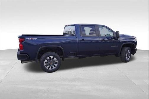 2022 Chevrolet Silverado 2500 Custom