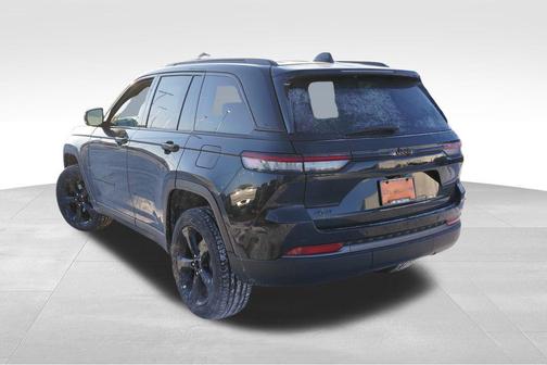 2026 Jeep Grand Cherokee Altitude