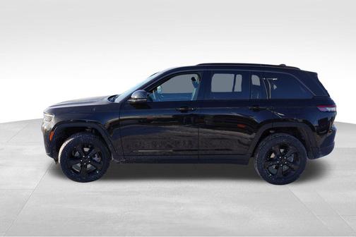 2026 Jeep Grand Cherokee Altitude