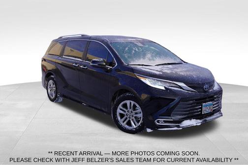 2024 Toyota Sienna Limited