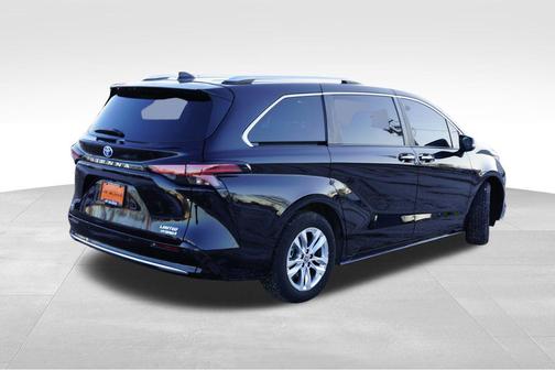 2024 Toyota Sienna Limited