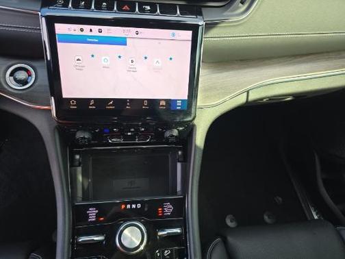 2024 Jeep Grand Cherokee Overland